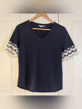 Chicos Women Top L Boho Coastal Black White Crochet Sleeves Stretch Minimalist
